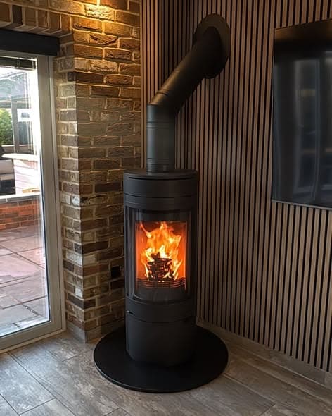 Hunter Halo Radial Stove Installation in a Whiskey Den view 4