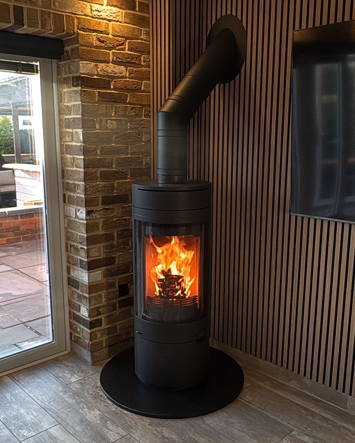 Hunter Halo Radial Stove Installation in a Whiskey Den