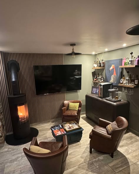 Hunter Halo Radial Stove Installation in a Whiskey Den