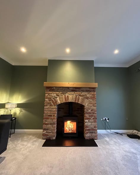 100-Year-Old Fireplace Restored with Ecoflame 2 Stove