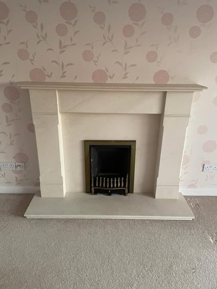 Di Lusso R4 Euro Stove with Italian Slate Hearth in Killingworth