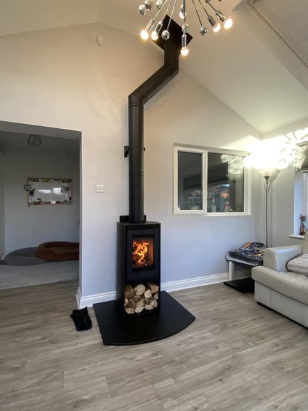Di Lusso R4 Euro Stove with Italian Slate Hearth in Killingworth