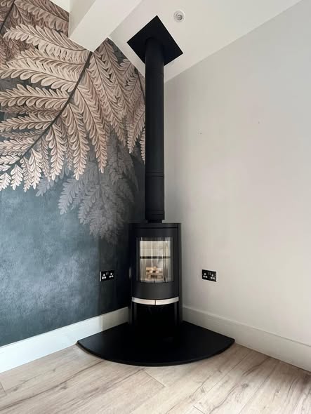 Di Lusso R4 Euro Stove Installation in Ashington