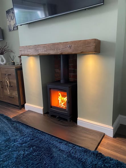 Medium Flickrflame Stove with Brick Slip Chamber and Lit Beam