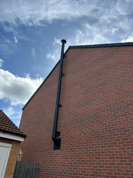 MI Fires Ovale Wood Burner with Rigid Flue System