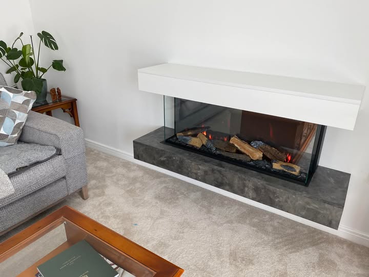 Vision Solus 100 Electric Fire with Floating Plinth