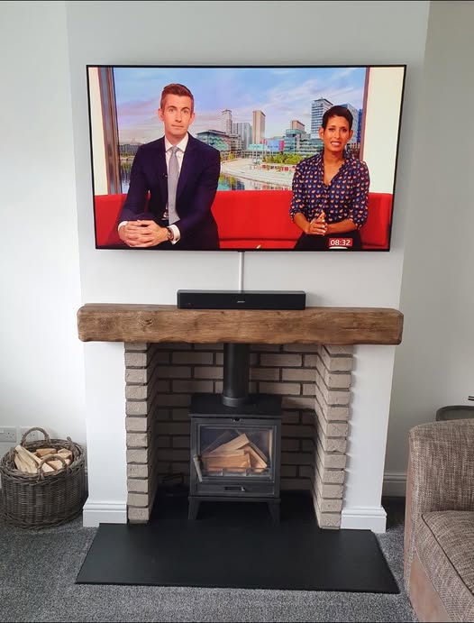 Nevis 5 Multifuel Stove with Grey Brick Slip Chamber in Sunderland