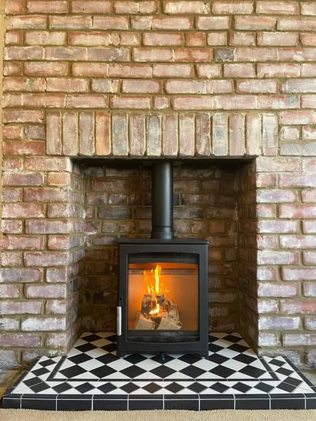 Di Lusso R4 Euro Stove Installation in Annitsford
