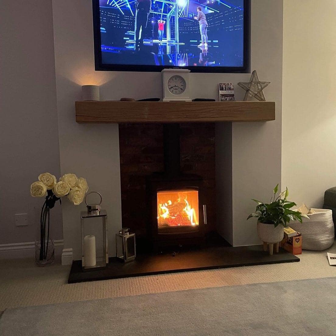 Solus 1500 Electric Fire Media Wall in Morpeth