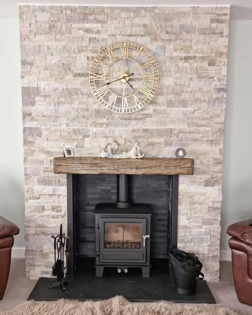 Flat External Wall Transformed with Stove and Inset TV