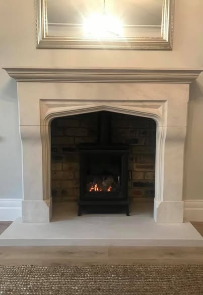 Sheraton 5 Gas Stove with Beaufort Limestone Surround