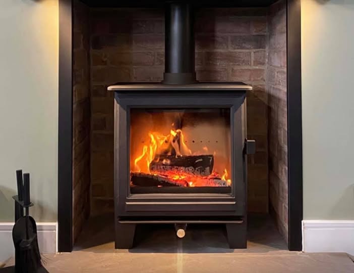 Norvik 5 Stove with Tiled Chamber in Ashington