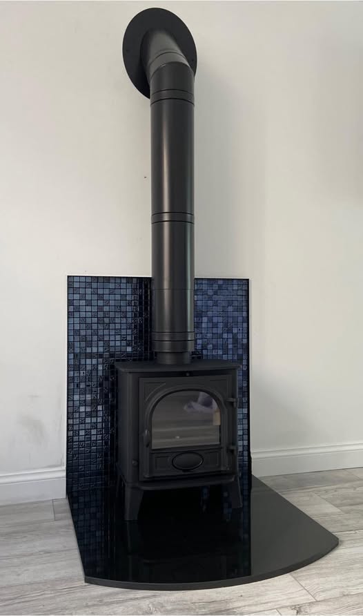 Stockton 5 Multifuel Stove with Rigid Flue in Blaydon