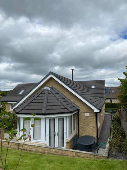 Di Lusso R4 Euro Stove in Holywell Conservatory