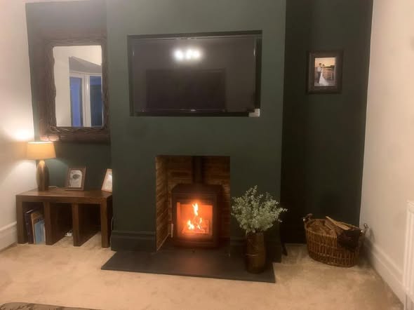 Parkray Aspect 5 Fireplace with Inset TV