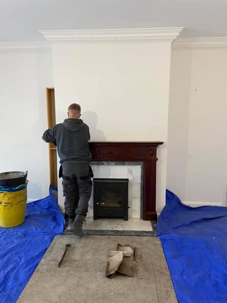Longframlington Cottage-Style Fireplace with Steel-Framed Chimney Breast