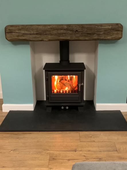 Longframlington Cottage-Style Fireplace with Steel-Framed Chimney Breast