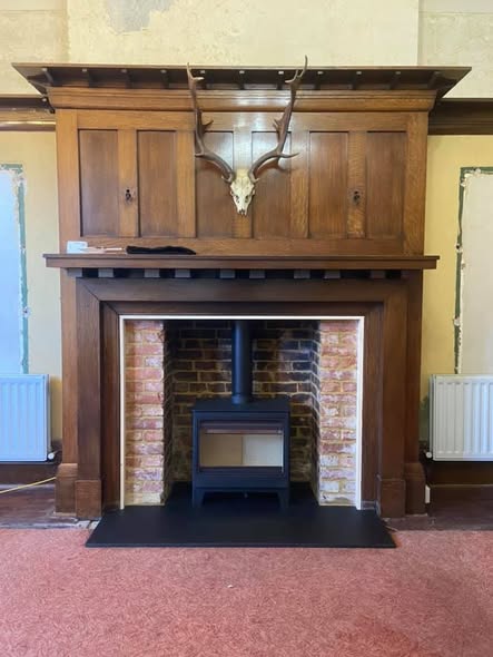 Parkray Aspect 5 Stove with Full-Height Tiled Wall in Amble
