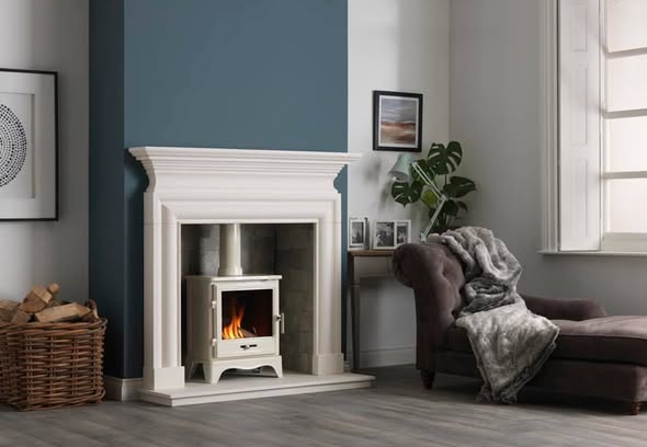Westfire Uniq 37 Pedestal Stove in Wallsend Extension