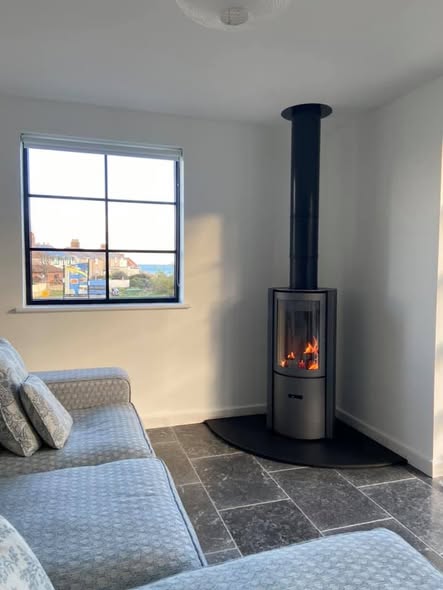 Stuv 30 Compact Stove with Curved Italian Slate Hearth