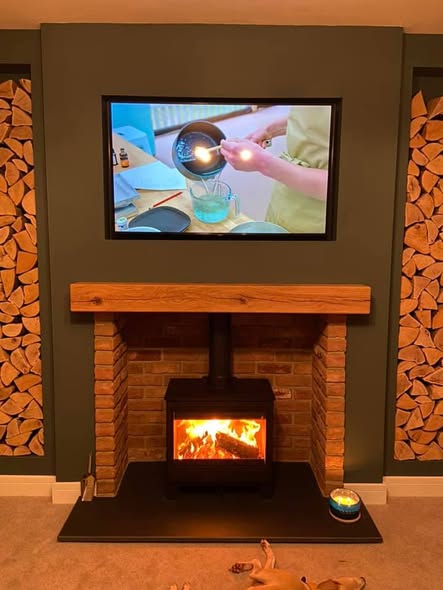 Stuv 30 Compact Stove with Curved Italian Slate Hearth