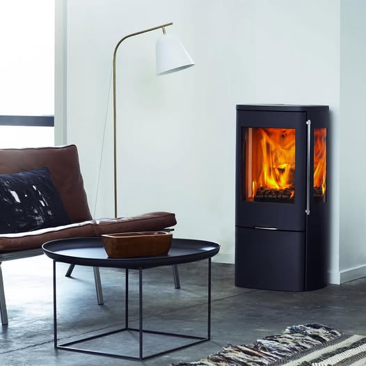 Huntingdon 30 Gas Stove with Limestone Surround