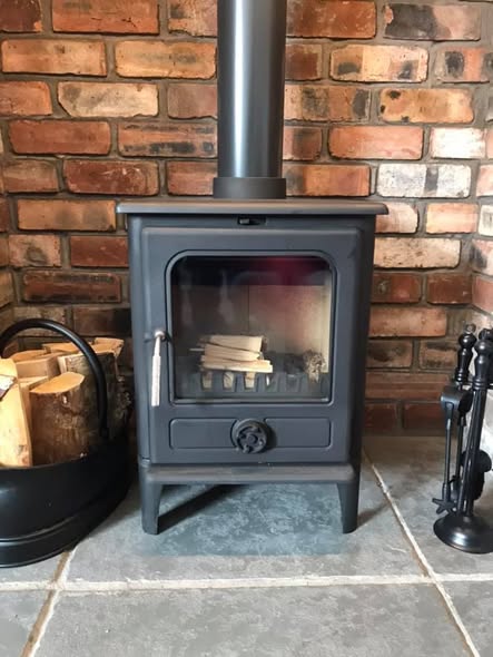 Parkray Aspect 5 Eco with Portuguese Limestone Windsor Surround