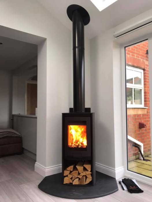 Di Lusso R4 Euro Stove Installation in Cramlington