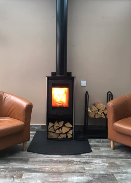 Di Lusso R4 Euro Stove in Glass Roof Extension