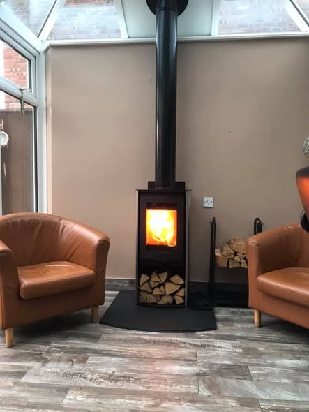 Di Lusso R4 Euro Stove in Glass Roof Extension